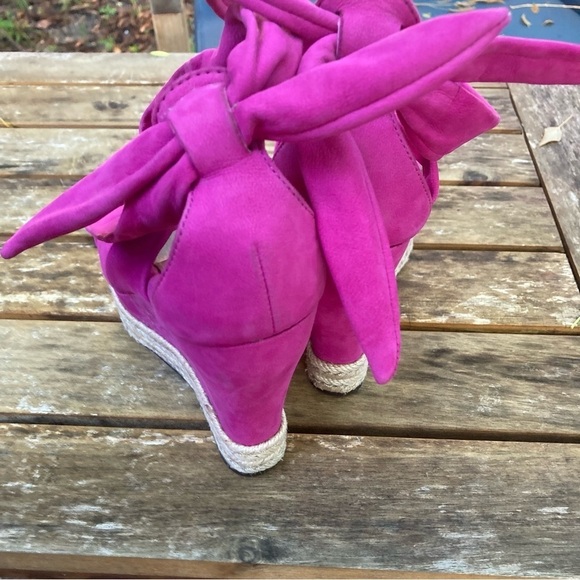 Ugg Lucy Sandals Espadrilles New Hot Pink Wedge Strappy Women’s Size 5.5 5 1/2 - Picture 4 of 10